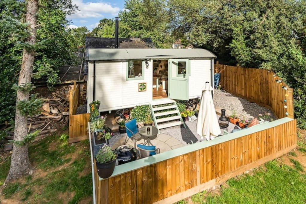 Spinney Retreats - 2 X Unique Shepherds Huts Dog Friendly 北安普敦 外观 照片